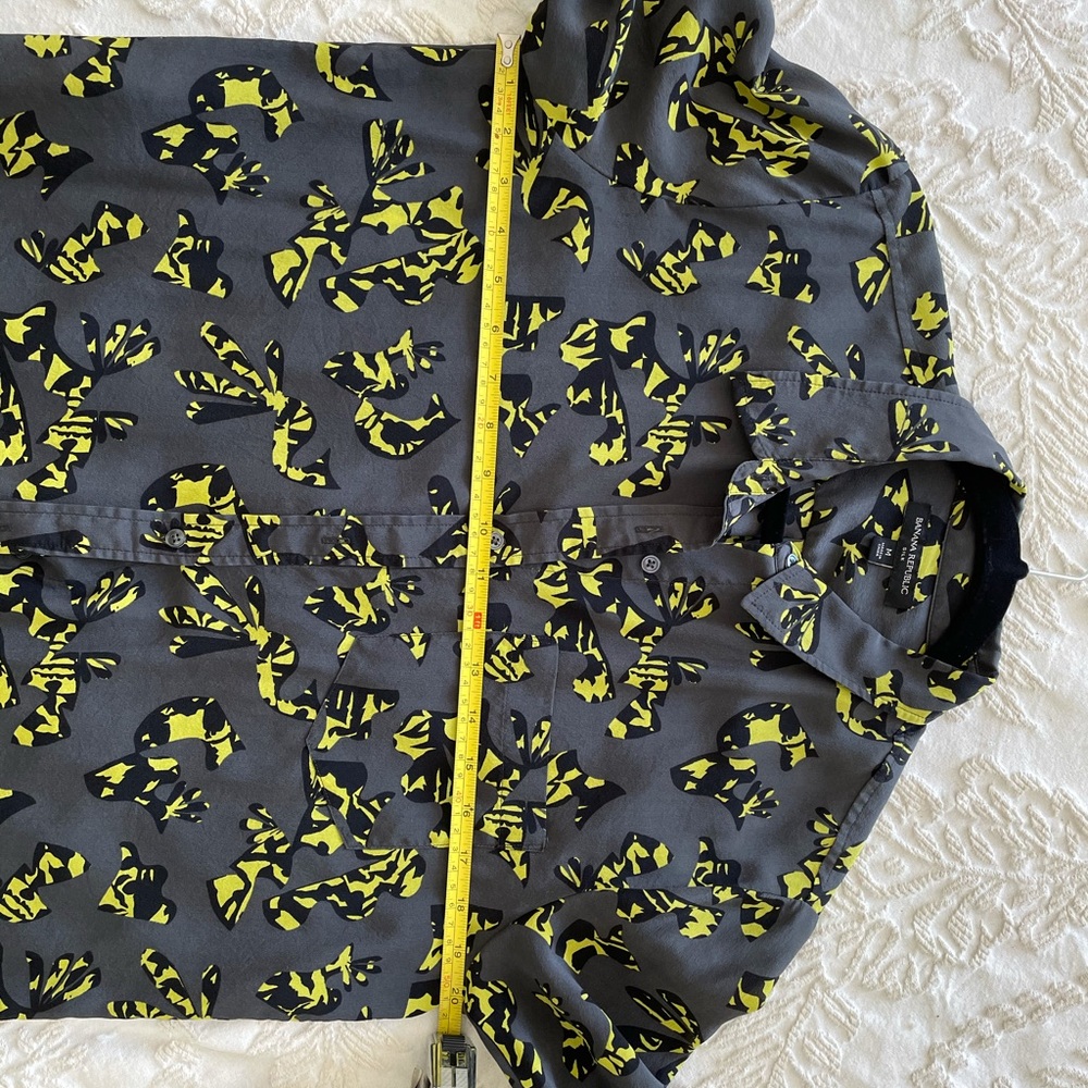 Silk Gray Yellow Pattern Button Down Long Shirt Br - image 4